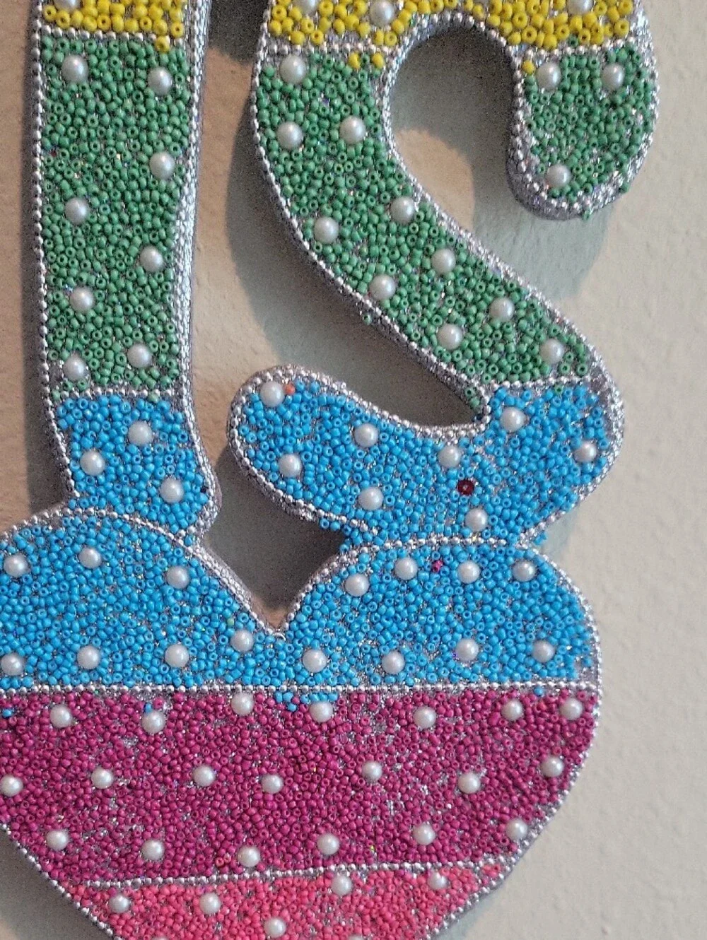 ISAAC MIZRAHI LOVE IS LOVE Multicolor Beaded Double Heart Wall Hanging